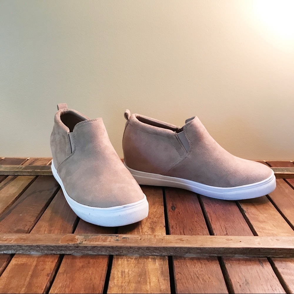 Casual slip On Fashion Sneakers